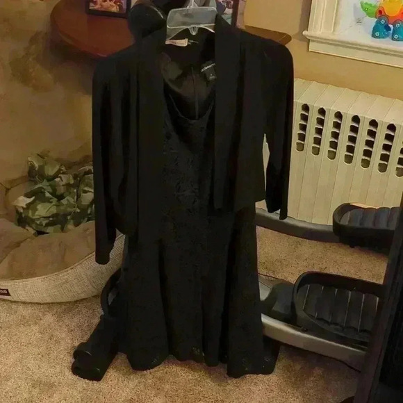 Calvin Klein cardigan size medium black and kiz Claiborne dress size 4 black. - Picture 4 of 6